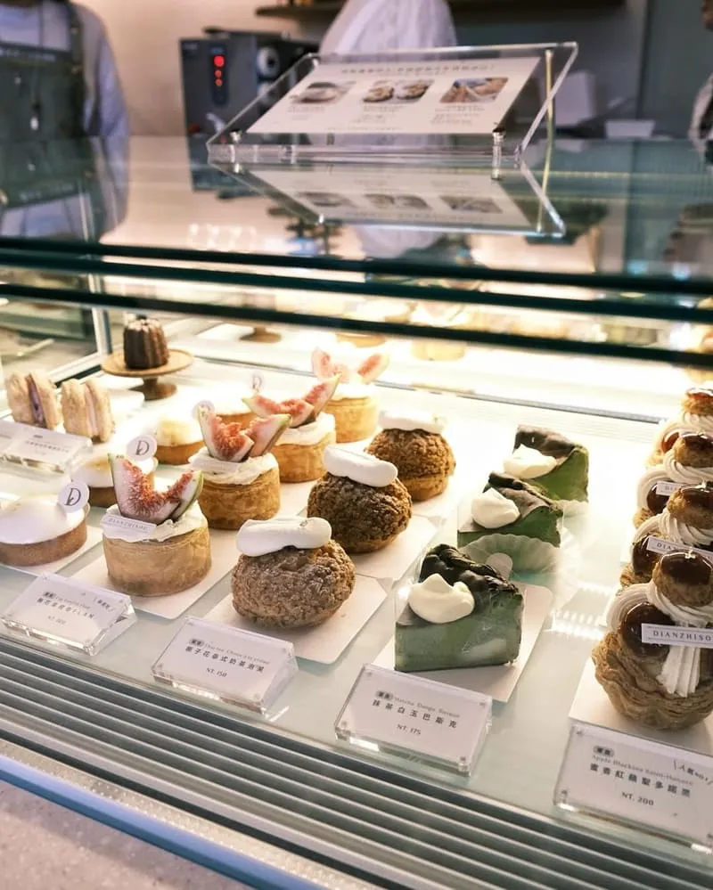 靛スイーツ販売部