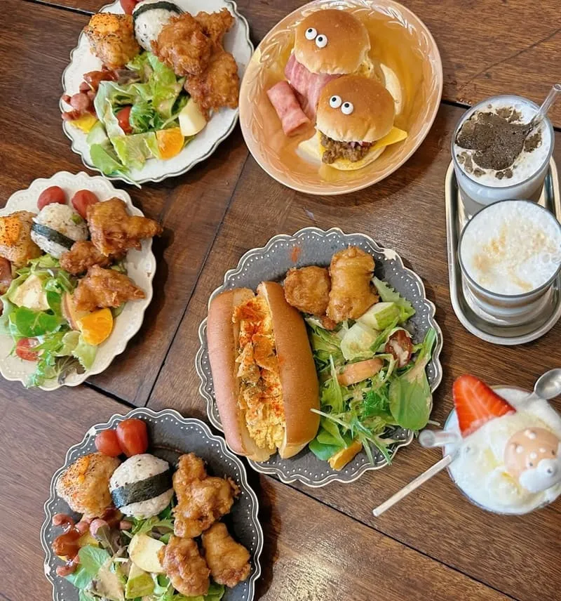 豆弄とろ昭和喫茶風早午餐