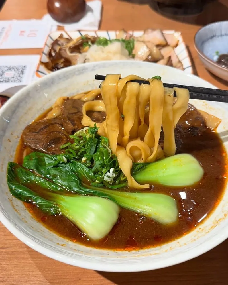 集英會牛肉麵桃園經國店
