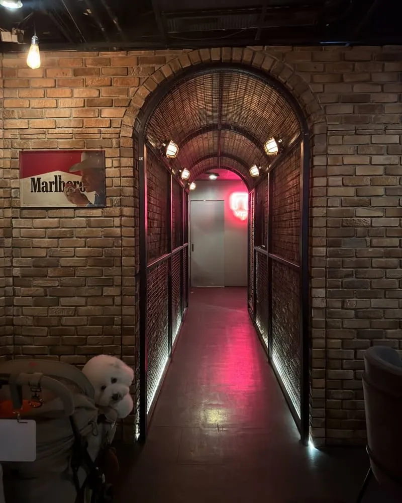 Tunnel Bar 隧道酒吧