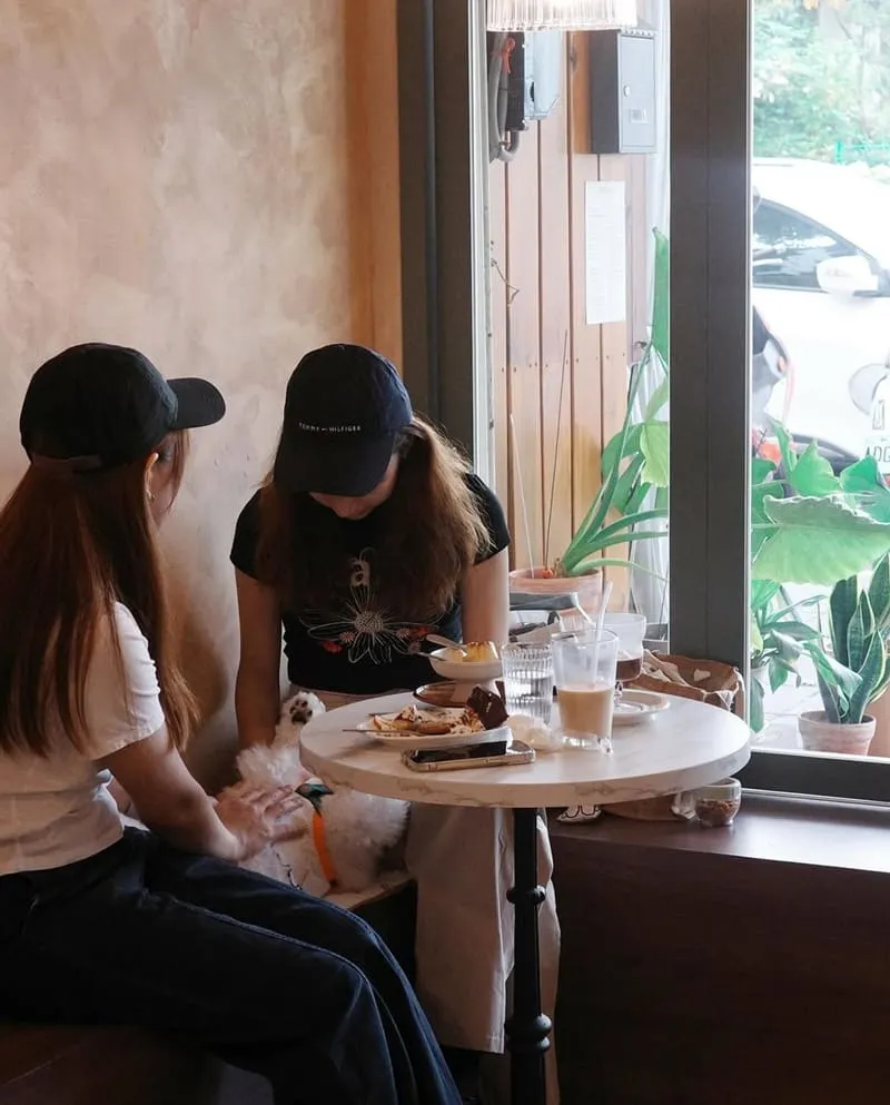 樂瑞比咖啡 Les Amis café