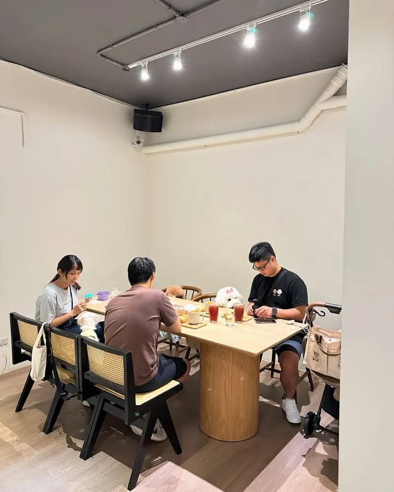 Make Eat Work 早方法藝文店