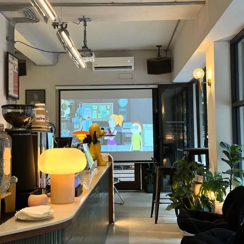 Nertified Club 披薩咖啡館