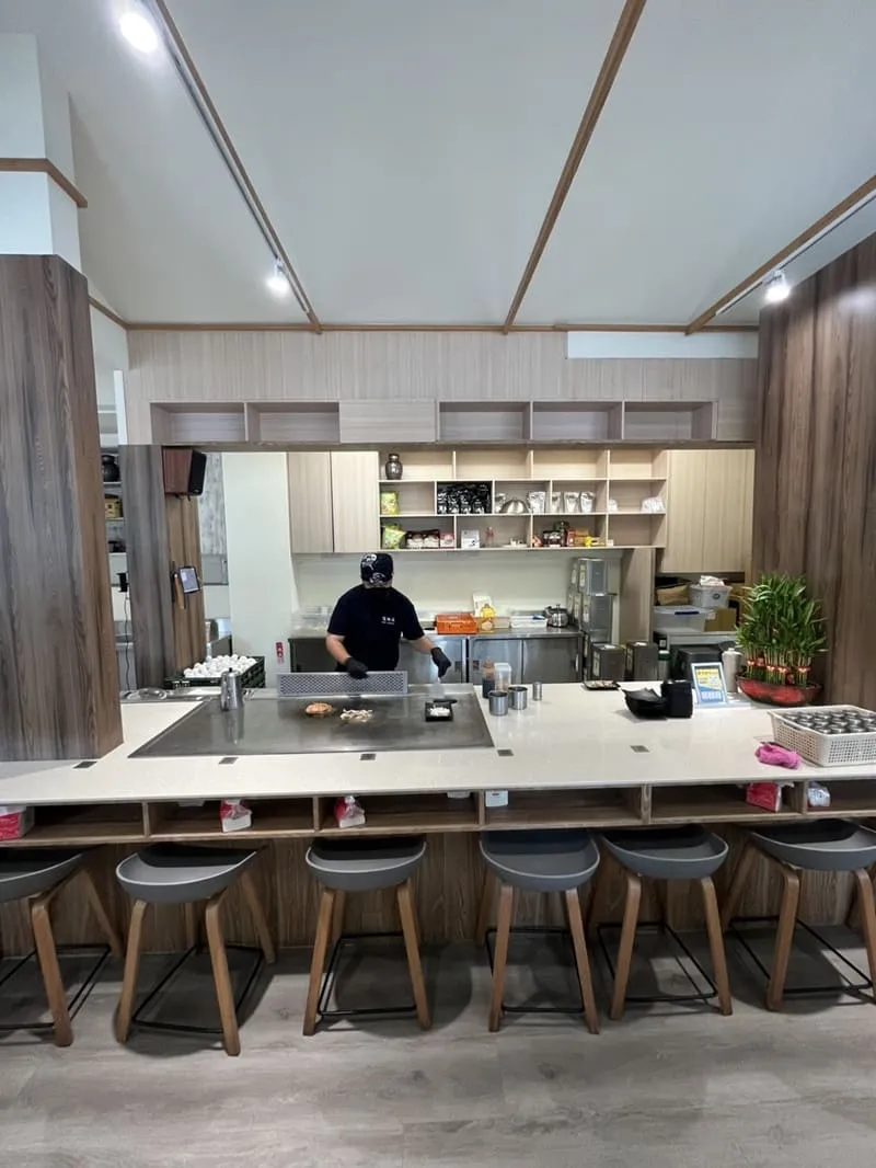 食鮮森鐵板燒 中科店|現炒鐵板香氣直擊・多元自助吧・會員集點回饋 4 食鮮森鐵板燒 中科店