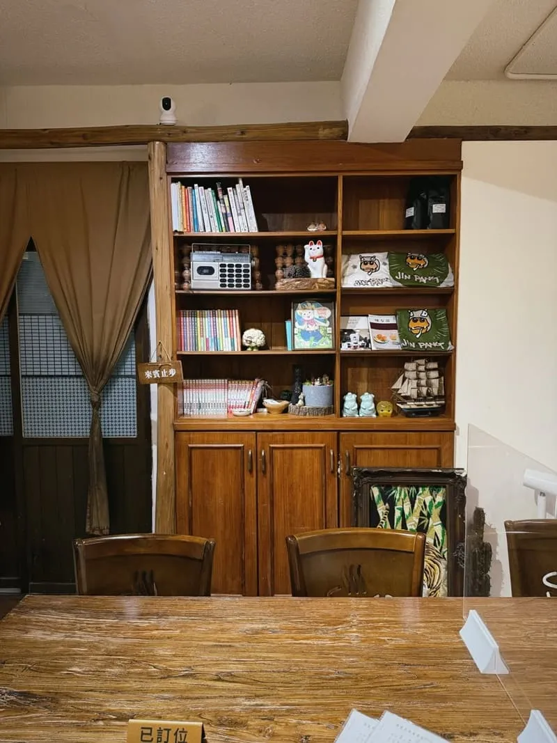 金香JIN PANG|台中北屯寵物友善規範:訂位規則、低消限時與推車入內 11 金香JIN PANG|台中北屯寵物友善餐廳