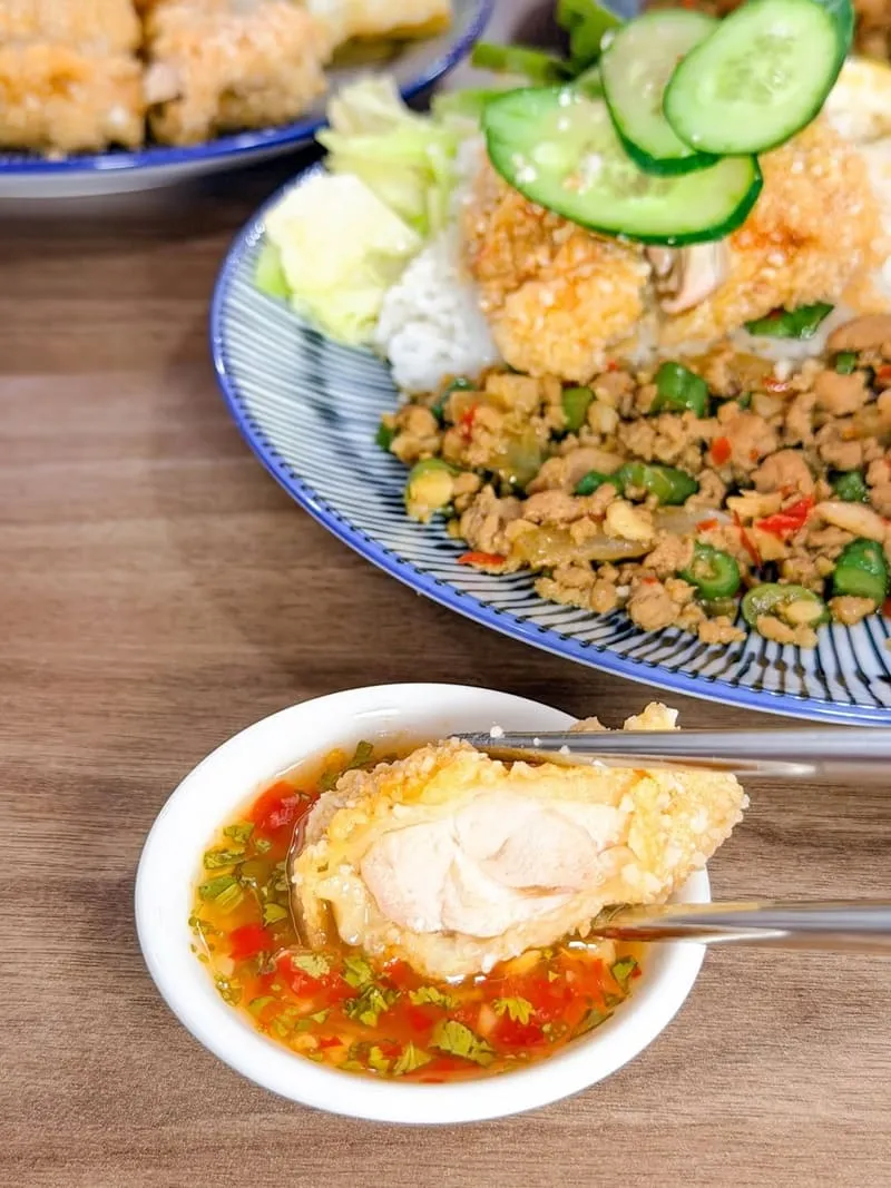 小林泰式椒麻雞打拋豬飯|台中西區午間限定泰式簡餐,三款主食怎麼選 14 小林泰式椒麻雞打拋豬飯