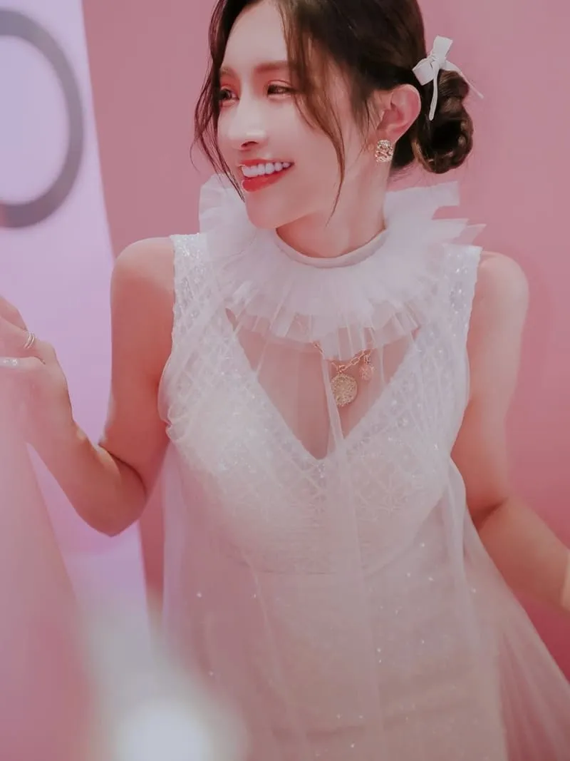 Pandora Together Is a Magical Place 聖誕拍立得|Chelsea 漾與金寶、銀寶的粉紅聖誕片刻 12 Pandora Together Is a Magical Place 聖誕拍立得