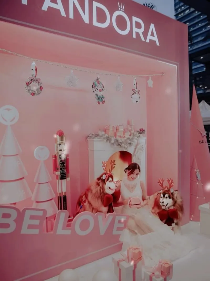 Pandora Together Is a Magical Place 聖誕拍立得|Chelsea 漾與金寶、銀寶的粉紅聖誕片刻 13 Pandora Together Is a Magical Place 聖誕拍立得