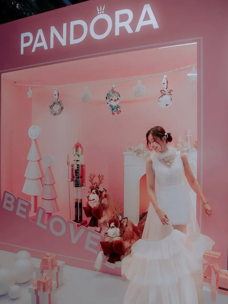 Pandora Together Is a Magical Place 聖誕拍立得|Chelsea 漾與金寶、銀寶的粉紅聖誕片刻 10 Pandora Together Is a Magical Place 聖誕拍立得