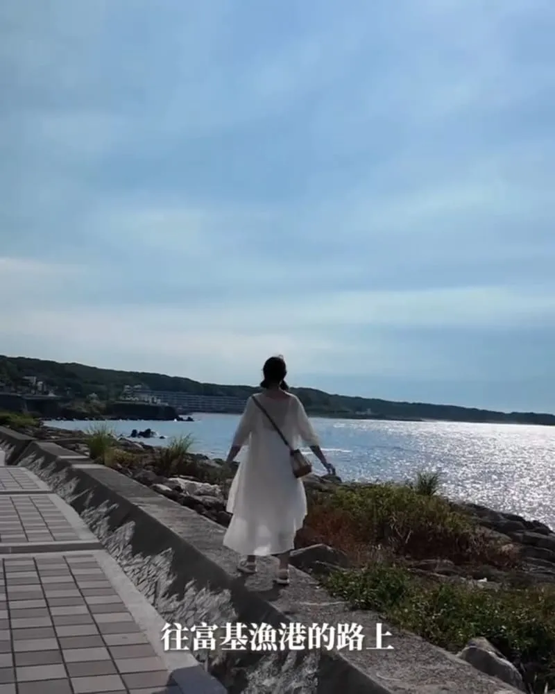 鵵Rabbird|石門海邊慢咖啡,面海窗景、老件侘寂與品飲流程一次懂 4 鵵Rabbird|石門海邊慢咖啡