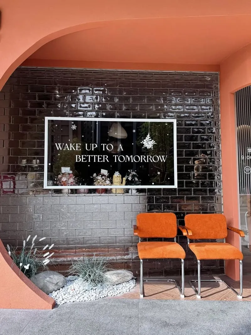 TO MORO 明天|北屯慢坐系早午餐,沙發客廳感與烤棉花糖收尾節奏 3 TO MORO 明天|北屯慢坐系早午餐