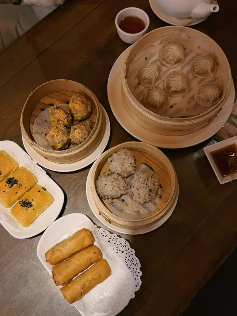 竹居茶樓|帶狗狗坐榻榻米看錦鯉,池畔窗景與港點點餐節奏一次整理 8 竹居茶樓|寵物友善