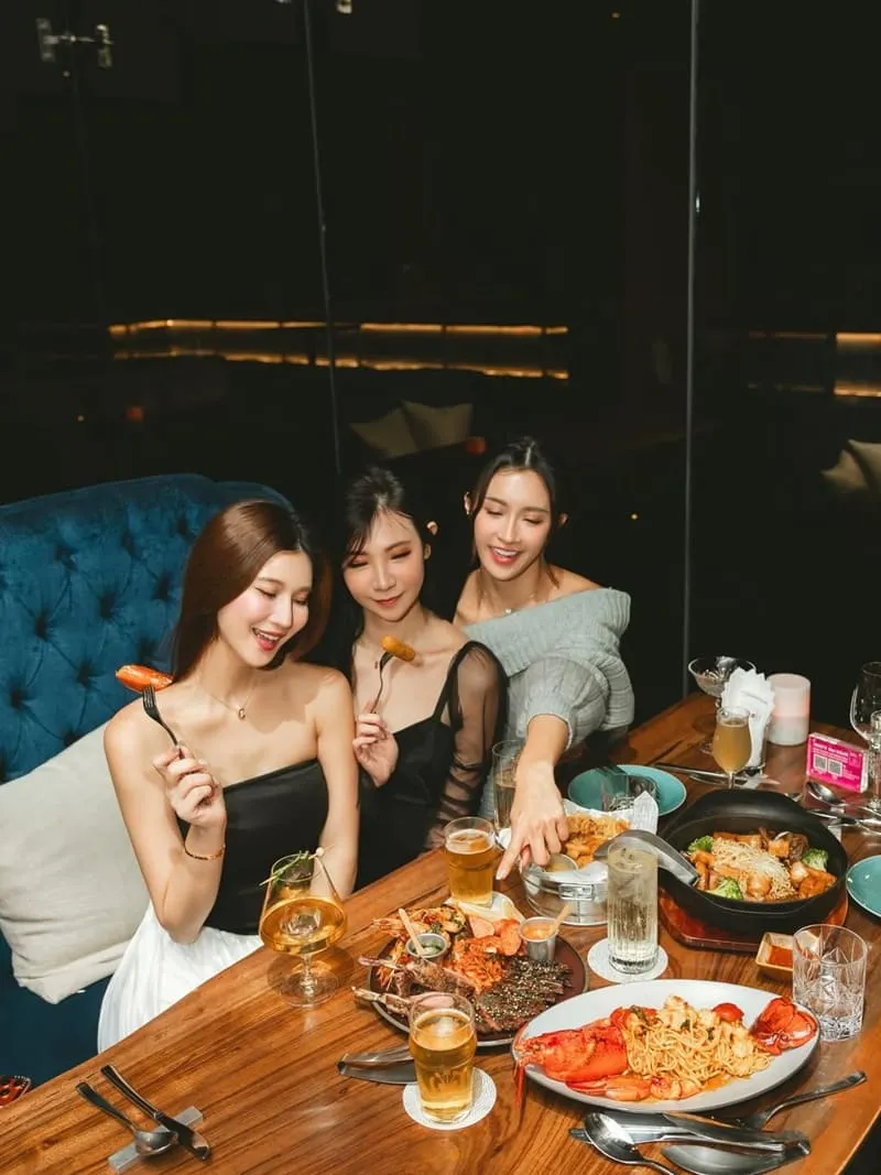台北萬豪酒店 INGE’S Bar & Grill|高空夜景酒吧:低消、Dress Code 與訂位規範一次懂 11 台北萬豪酒店 INGE’S Bar & Grill