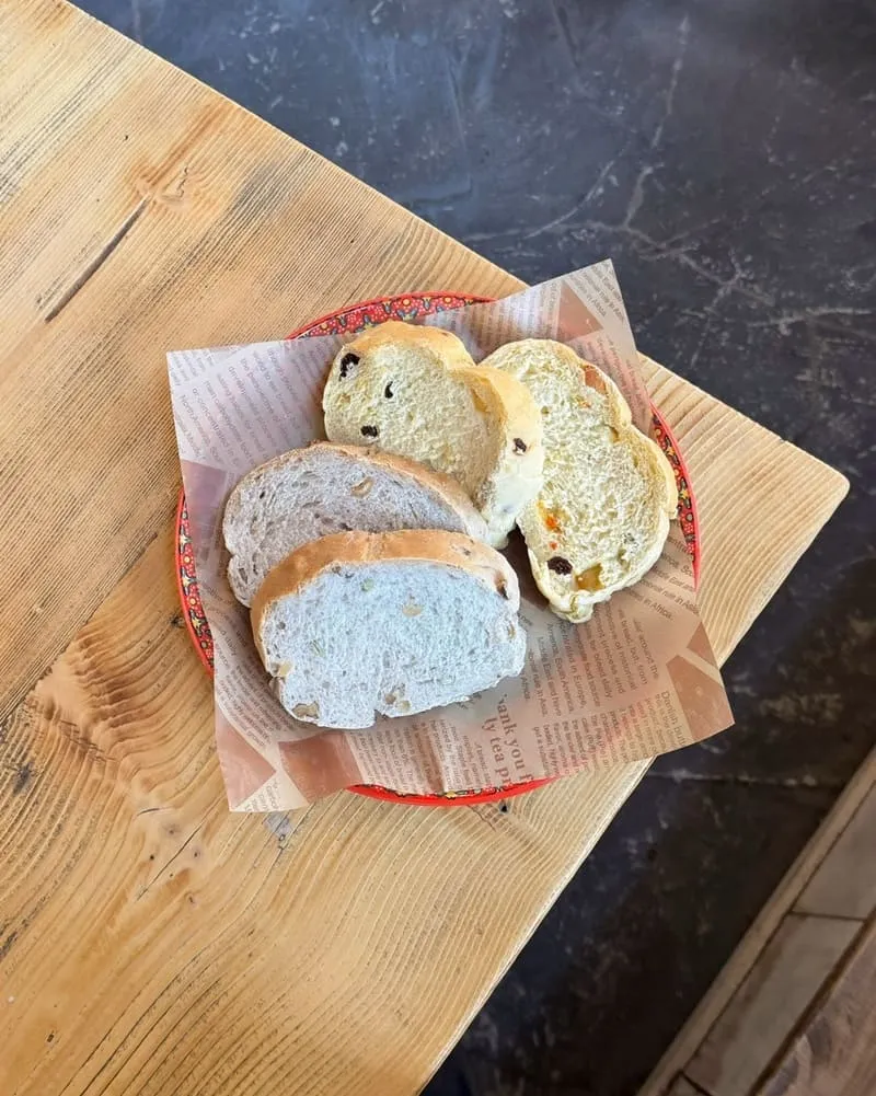 墨庭柴燒窯烤麵包|龍眼木柴燒窯爐與長時間發酵:麵包與披薩餅皮關鍵一次懂 11 墨庭柴燒窯烤麵包