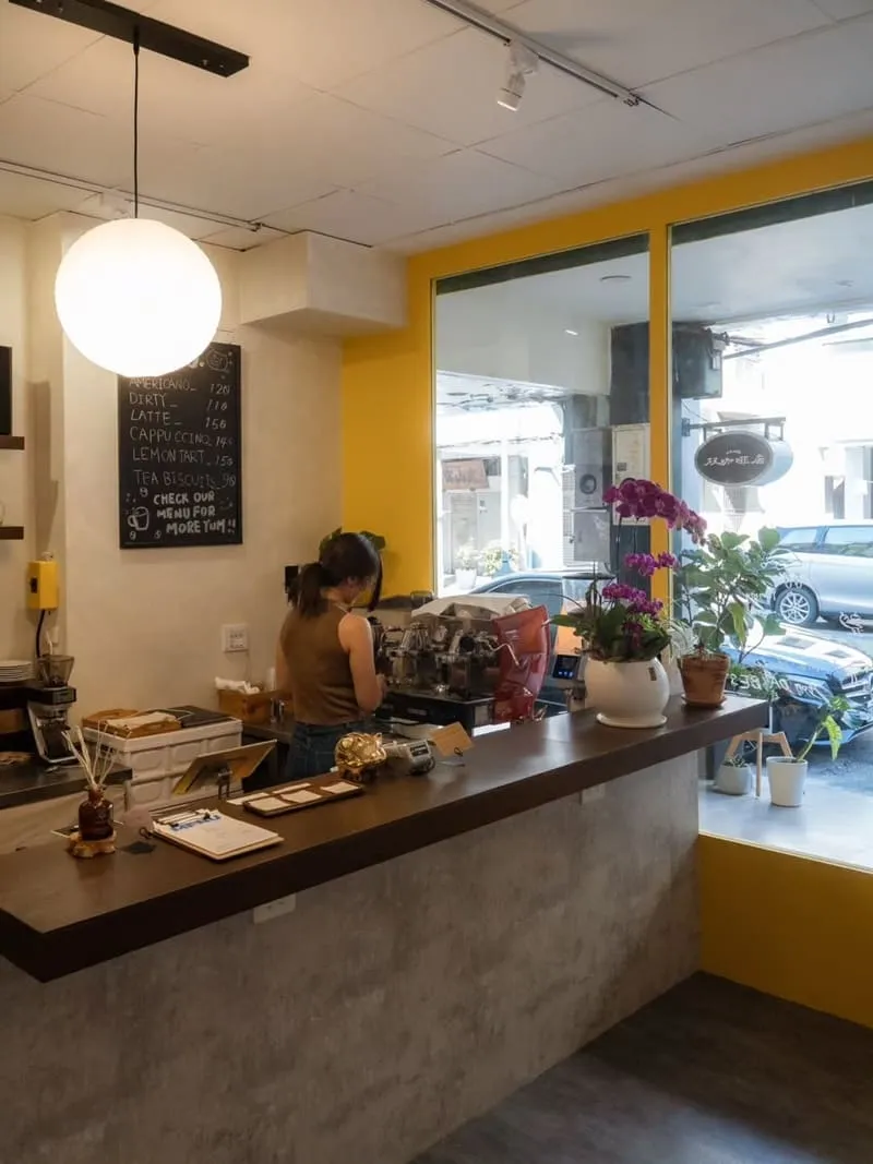 双咖啡店 Oo cafe|台中中區舊城午後的留白感:兩個ㄡ的溫柔停留 3 双咖啡店 Oo cafe